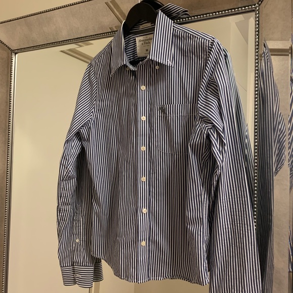 Abercrombie & Fitch Striped Button Down - Picture 1 of 4